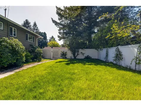 8385 SW Brookridge Street Portland OR 97225