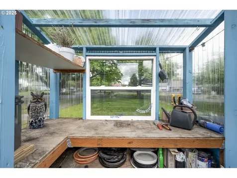 8604 NE Dyer Street Portland OR 97220