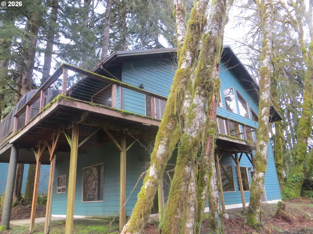 71257 Northshore Drive Birkenfeld OR 97016