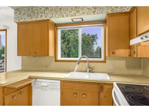 1220 NE 196th Avenue Portland OR 97230
