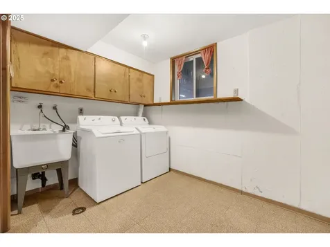 1220 NE 196th Avenue Portland OR 97230