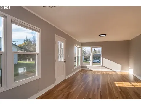 1551 NE Morris Street Roseburg OR 97470