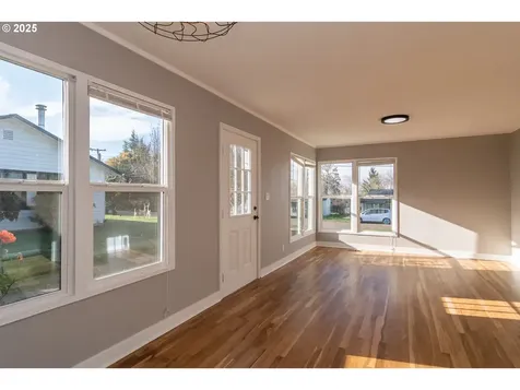 1551 NE Morris Street Roseburg OR 97470