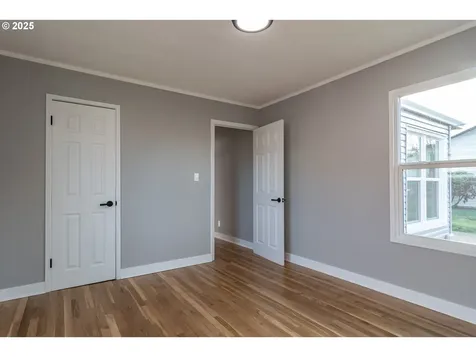 1551 NE Morris Street Roseburg OR 97470