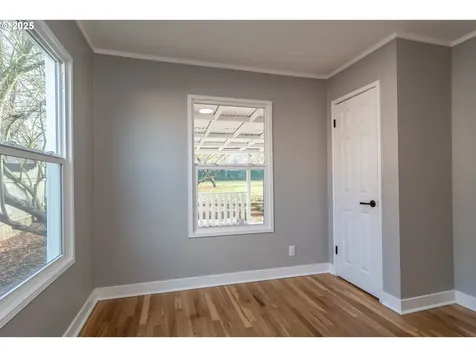 1551 NE Morris Street Roseburg OR 97470