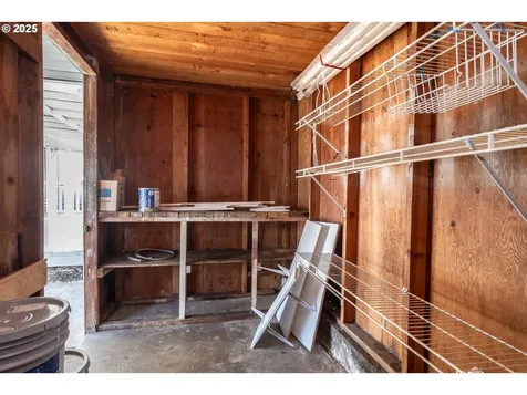 1551 NE Morris Street Roseburg OR 97470