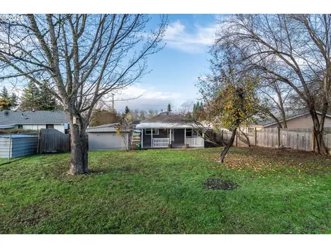 1551 NE Morris Street Roseburg OR 97470