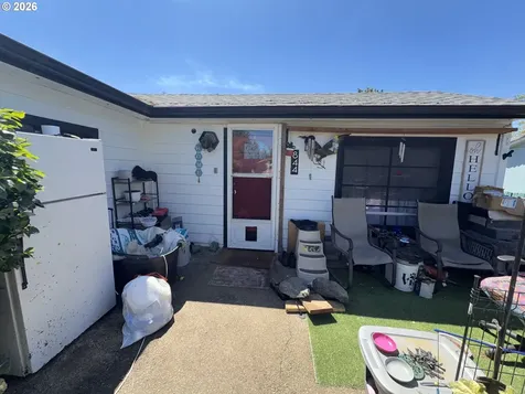 844 NE Johnson Street Myrtle Creek OR 97457
