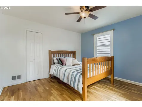 8325 N Newman Avenue Portland OR 97203
