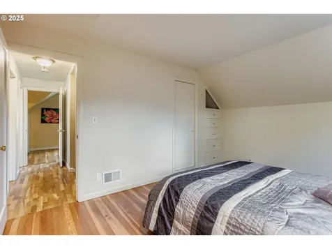 8325 N Newman Avenue Portland OR 97203