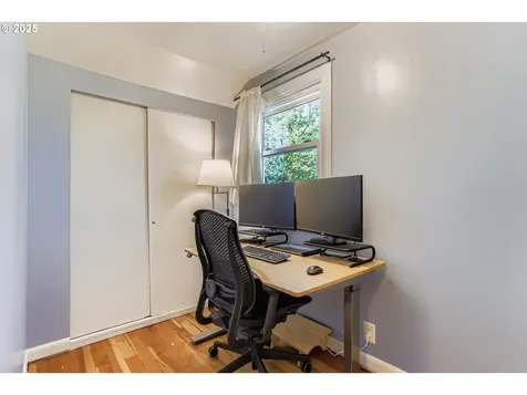 8325 N Newman Avenue Portland OR 97203