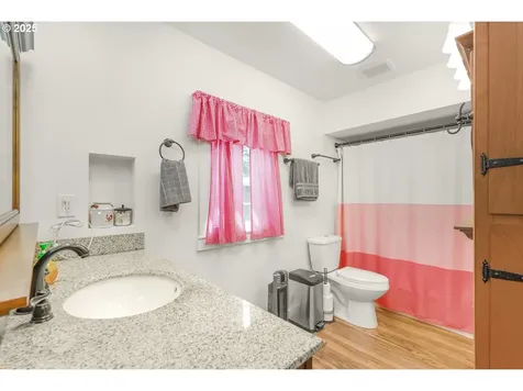 2472 Willamina Avenue Forest Grove OR 97116