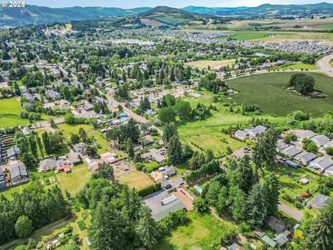 2472 Willamina Avenue Forest Grove OR 97116
