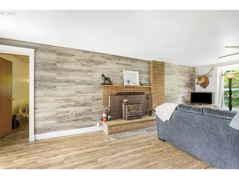 2472 Willamina Avenue Forest Grove OR 97116