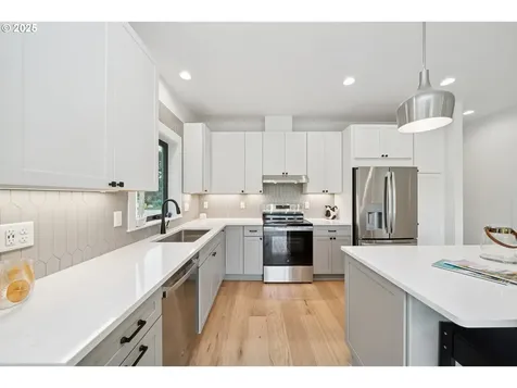 42 Washington Street Rockaway Beach OR 97136