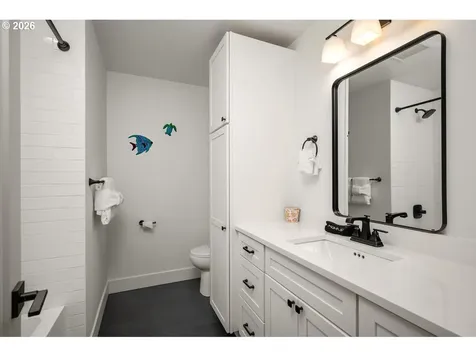 42 Washington Street Rockaway Beach OR 97136