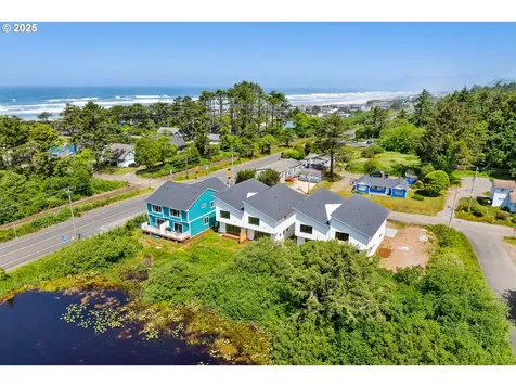 42 Washington Street Rockaway Beach OR 97136