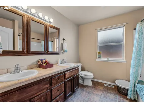 719 NE Quince Avenue Redmond OR 97756