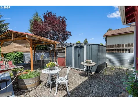 719 NE Quince Avenue Redmond OR 97756