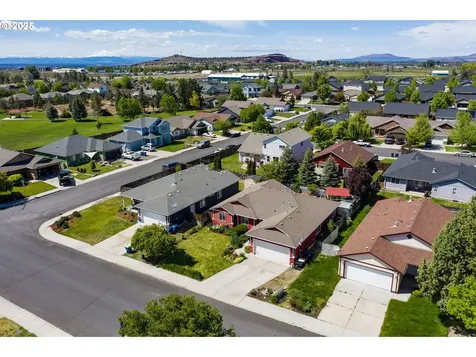 719 NE Quince Avenue Redmond OR 97756