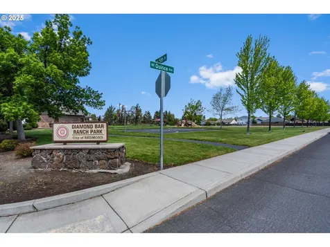 719 NE Quince Avenue Redmond OR 97756