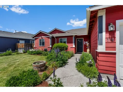 719 NE Quince Avenue Redmond OR 97756