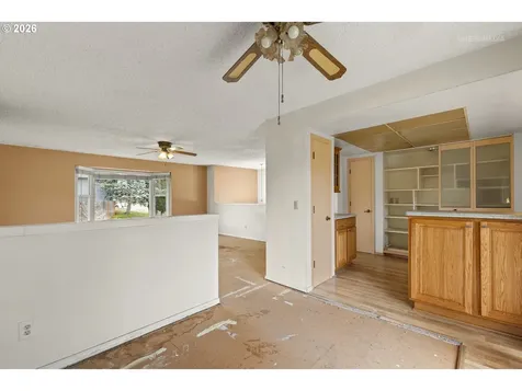 15904 SE Harrison Street Portland OR 97233
