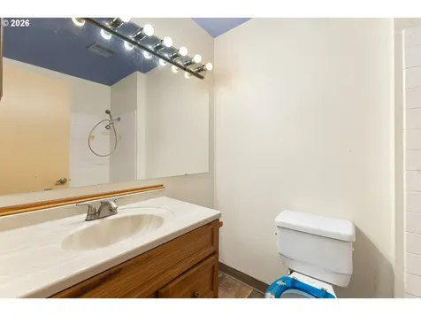 15904 SE Harrison Street Portland OR 97233