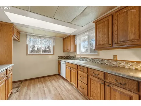 15904 SE Harrison Street Portland OR 97233