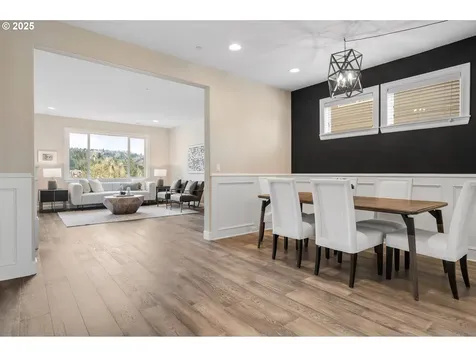 2910 NW Parkhurst Terrace Portland OR 97229