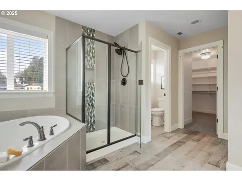 2910 NW Parkhurst Terrace Portland OR 97229