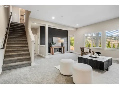 2910 NW Parkhurst Terrace Portland OR 97229