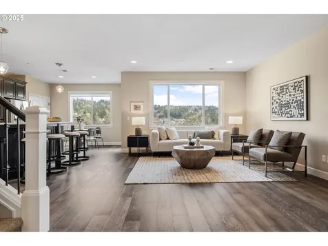 2910 NW Parkhurst Terrace Portland OR 97229