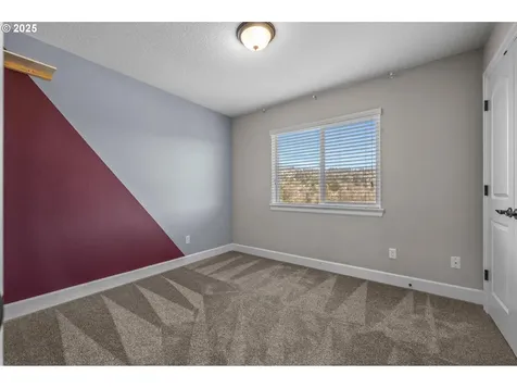 2910 NW Parkhurst Terrace Portland OR 97229