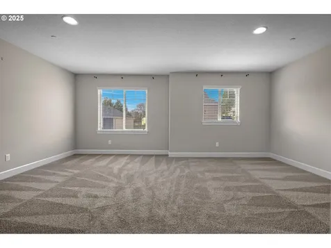 2910 NW Parkhurst Terrace Portland OR 97229