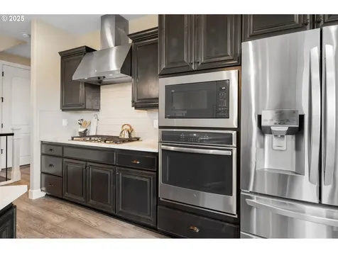 2910 NW Parkhurst Terrace Portland OR 97229