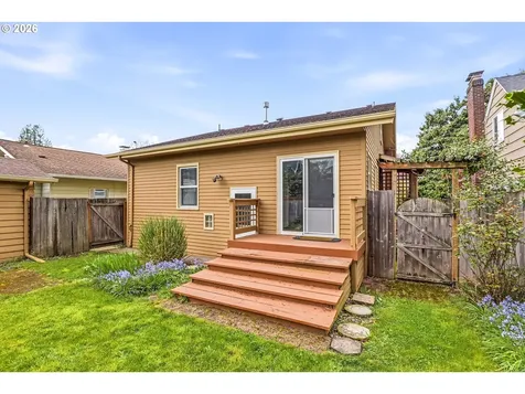 3366 NE Oregon Street Portland OR 97232