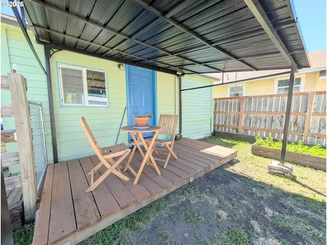 2704 N Ash Street La Grande OR 97850