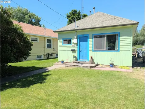 2704 N Ash Street La Grande OR 97850