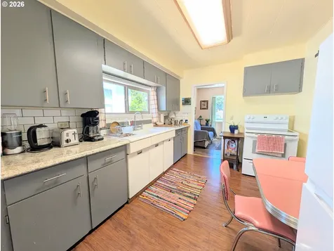2704 N Ash Street La Grande OR 97850
