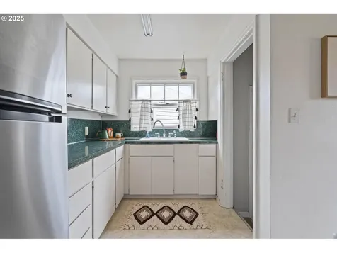 3446 NE 83rd Avenue Portland OR 97220