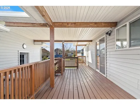 1403 5th Street Tillamook OR 97141