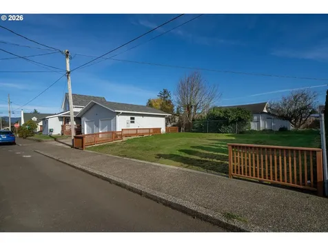 1403 5th Street Tillamook OR 97141