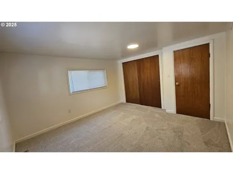 47861 Commercial Street Oakridge OR 97463
