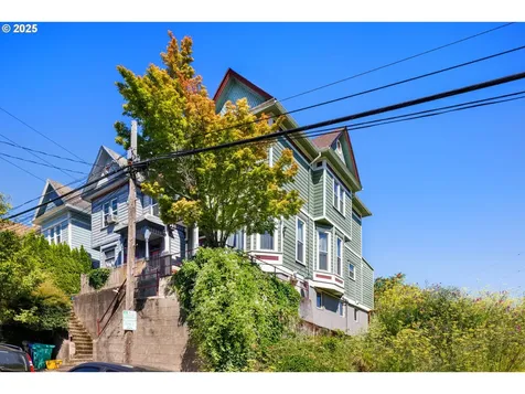 117 S Arthur Street Portland OR 97201