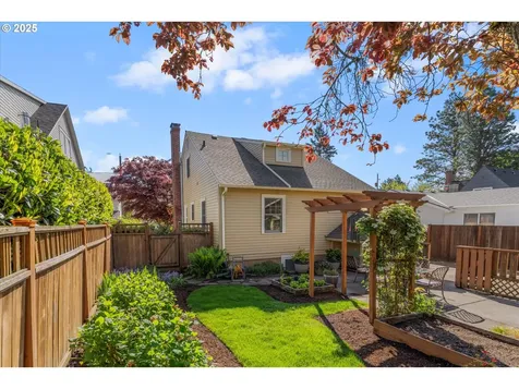 3143 NE 51st Avenue Portland OR 97213