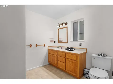 144 Clear Lake Street Oakland OR 97462