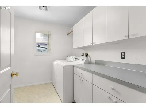 144 Clear Lake Street Oakland OR 97462