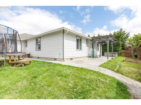 144 Clear Lake Street Oakland OR 97462