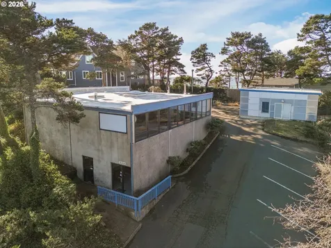4333 SW Coast Avenue Lincoln City OR 97367